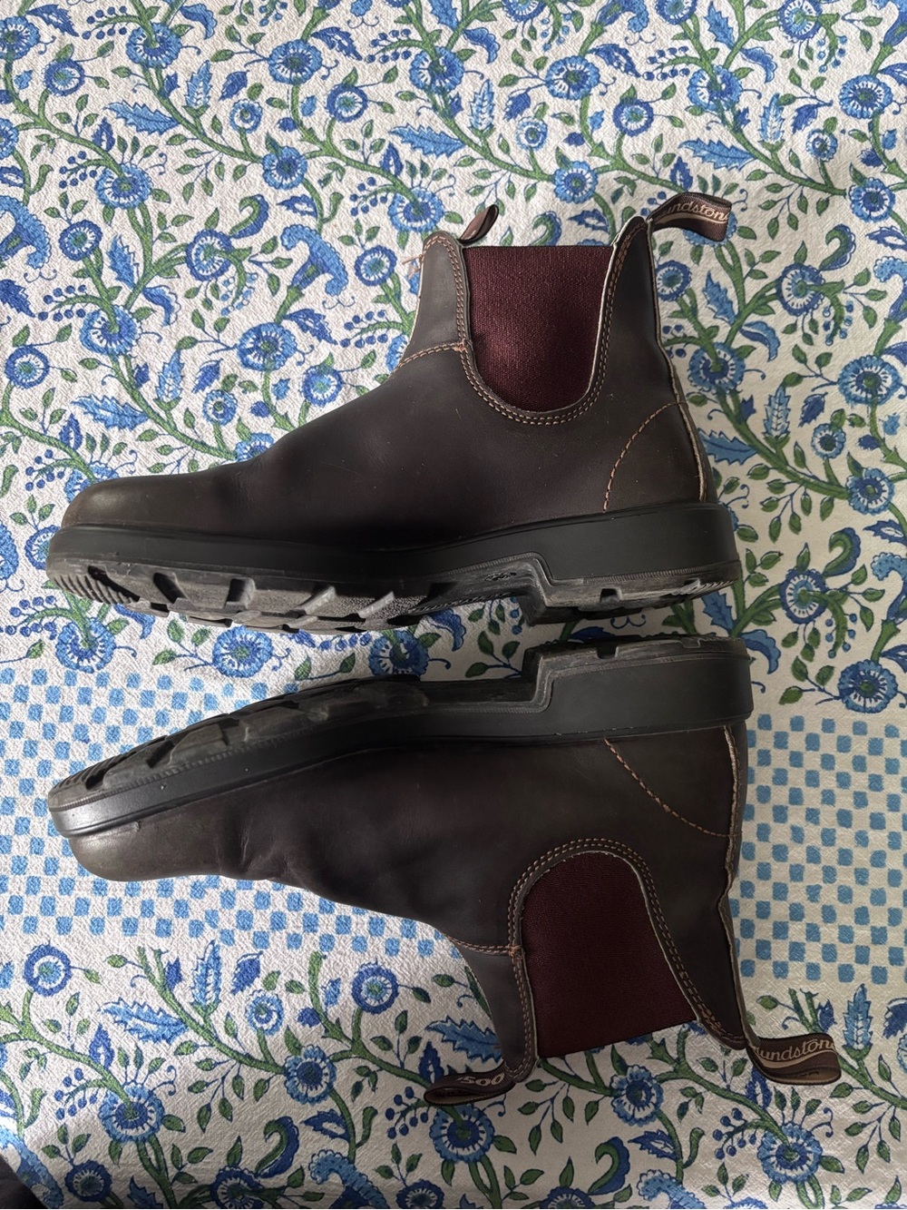 Blundstone Brown Chelsea Slip-On Boots - Picture 6 of 11